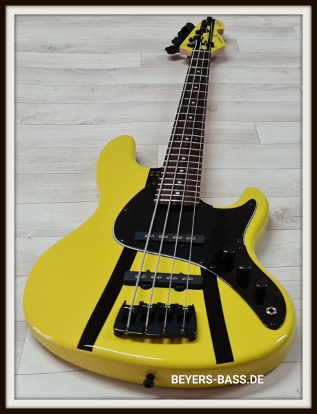 Sandberg California II TT4 Lionel Shortscale, Custom Color Letterbox Yellow Highgloss+Black Stripes